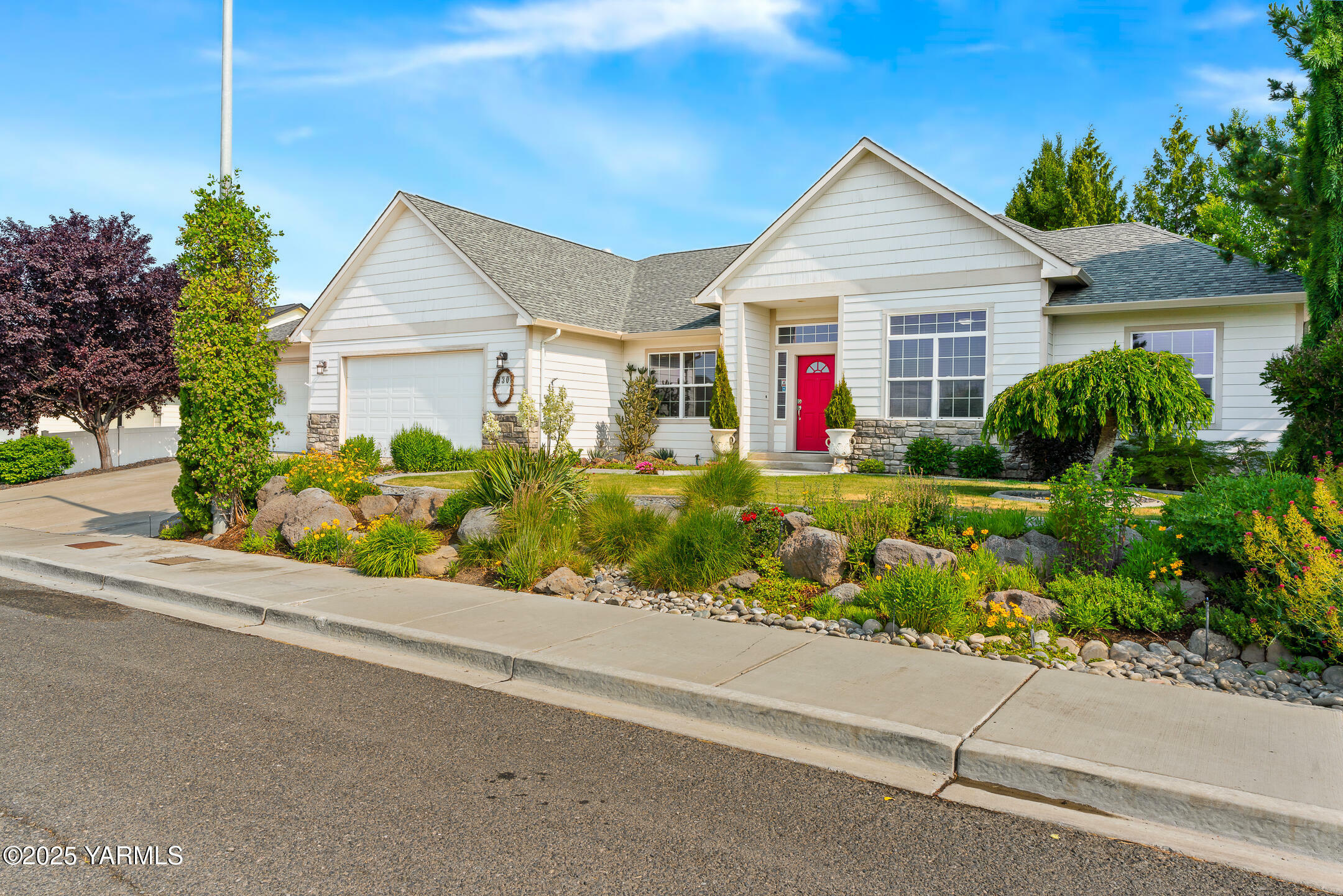 9307 Torrey Pines Ln  Yakima WA 98908 photo
