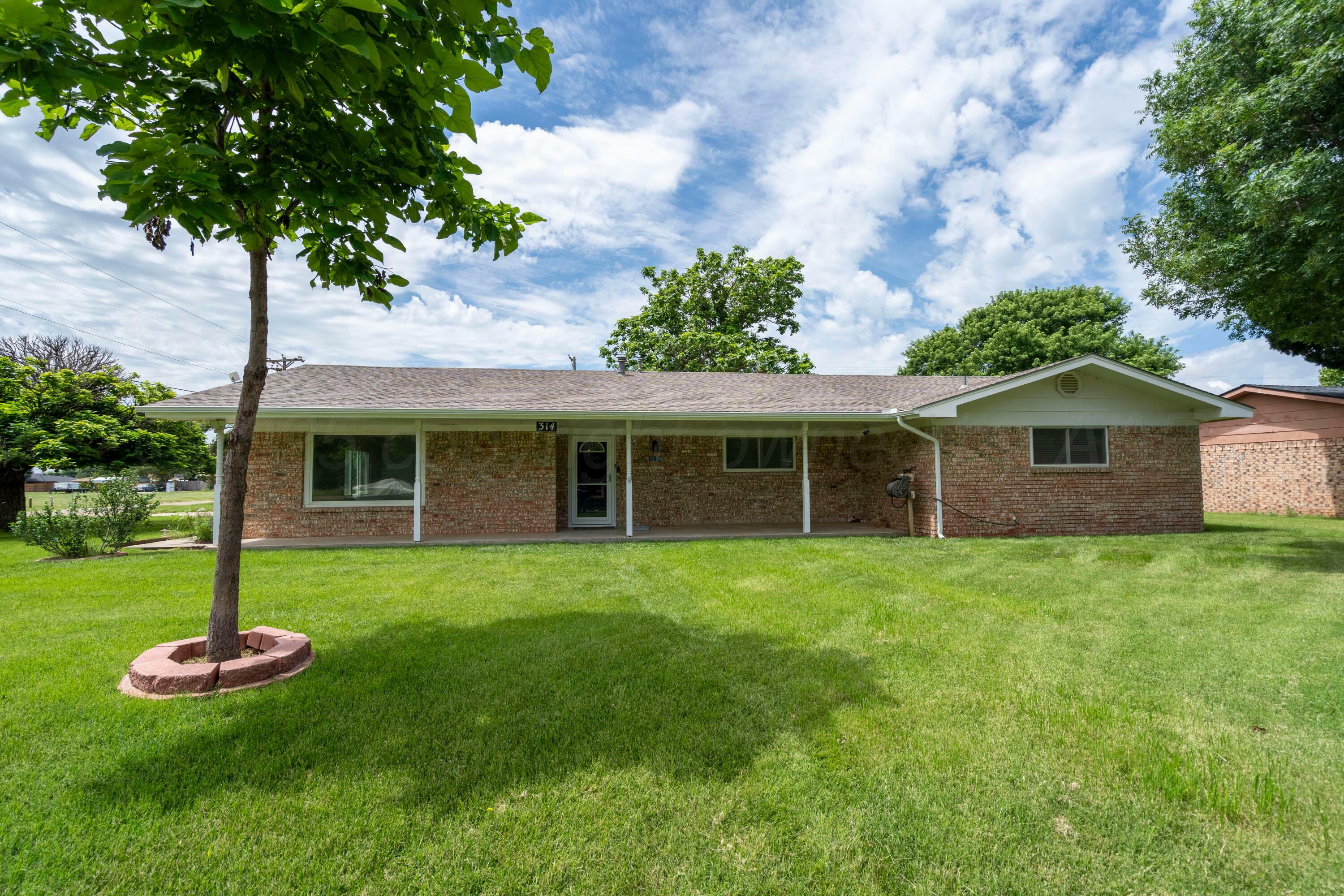 Property Photo: 314 Overland Trail TX 79036