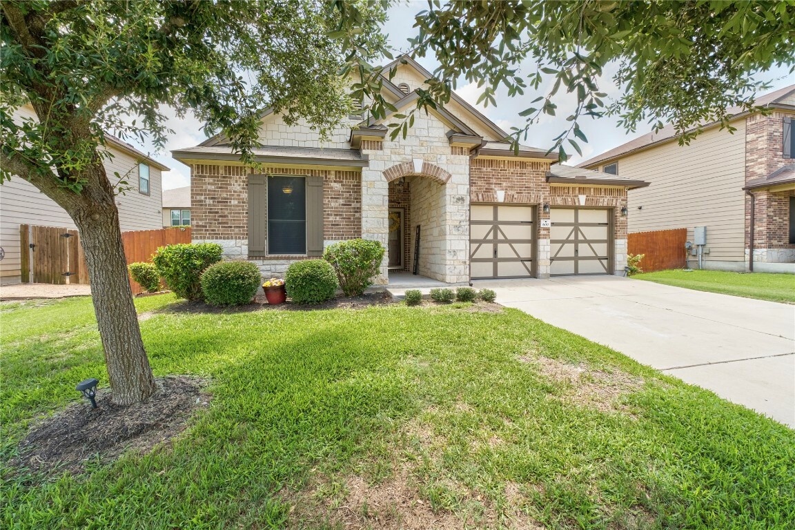 Property Photo: 600 Gina Drive TX 78640