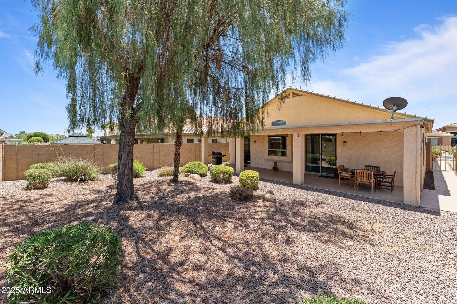 Property Photo:  18066 W Weatherby Drive  AZ 85374 