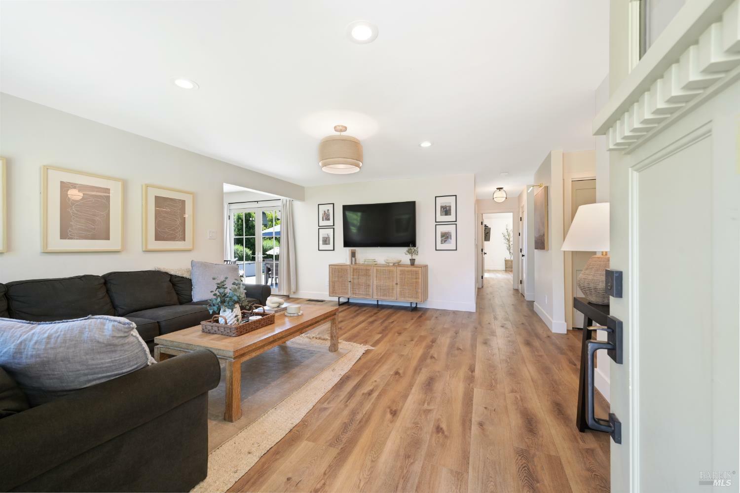 Property Photo:  2023 Evelyn Drive  CA 95404 