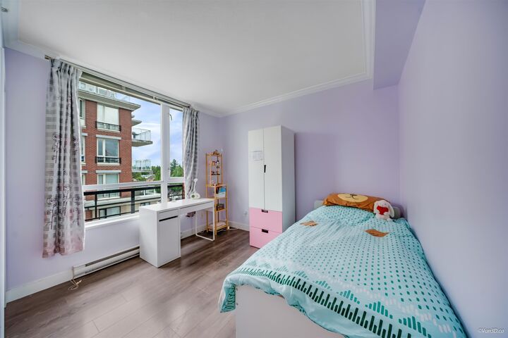 Property Photo: 4028 Knight Street 603 BC V5N 5Y8