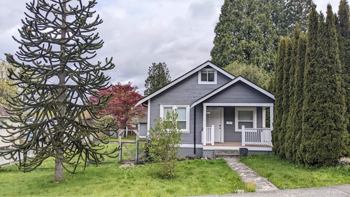 Property Photo: 33913 Pine Street BC V2S 2P4