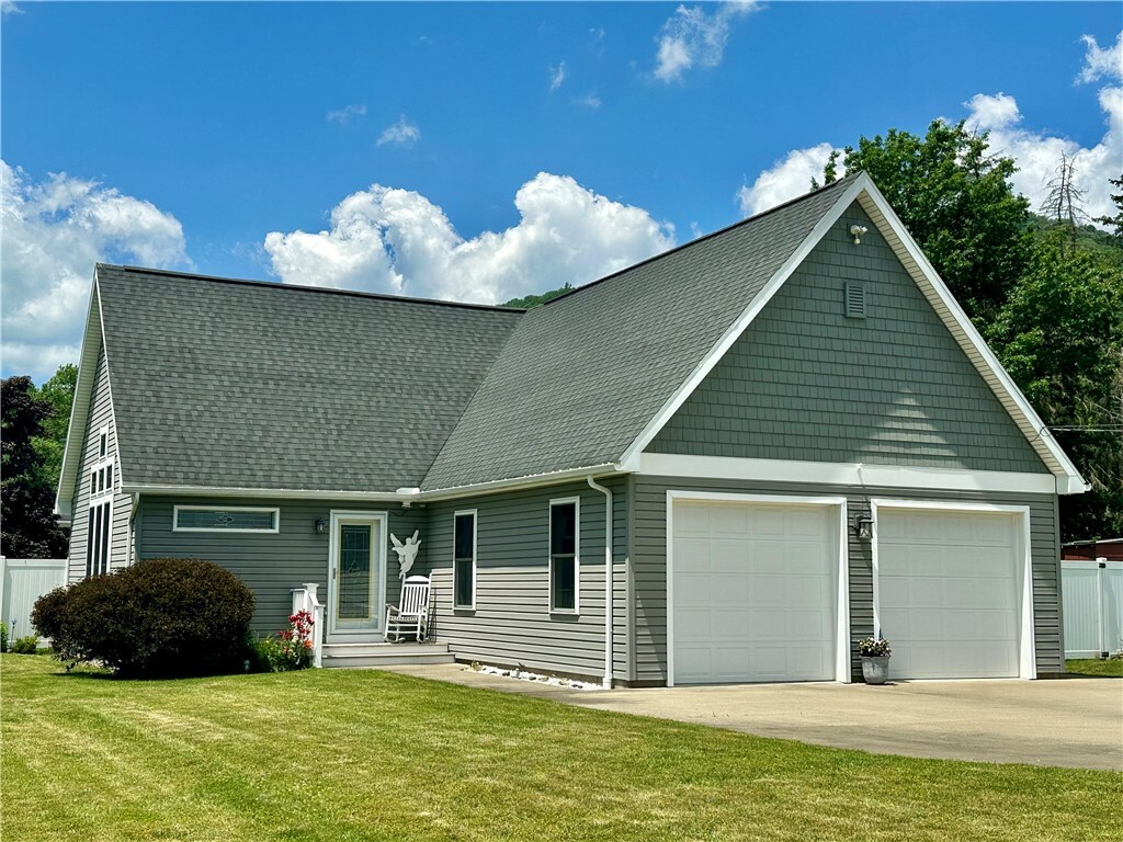 Property Photo: 187 Seaward Avenue PA 16701