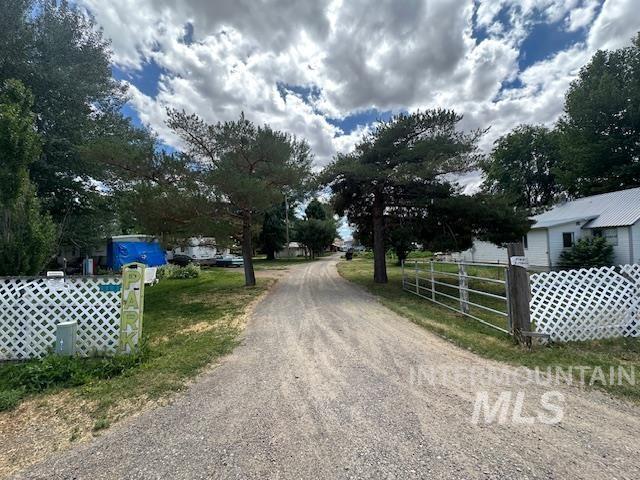 Property Photo: 3029 6th Ave 1 OR 97903