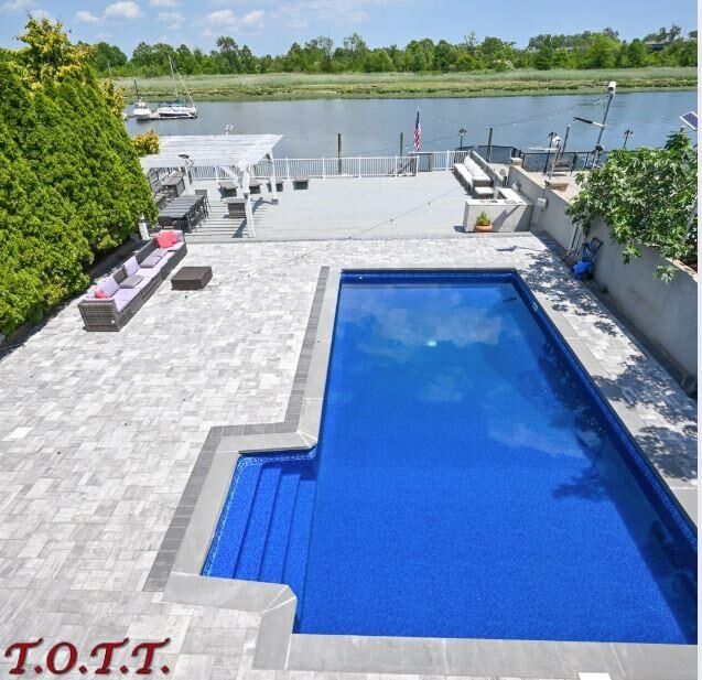 163 Whitman Drive  Brooklyn NY 11234 photo