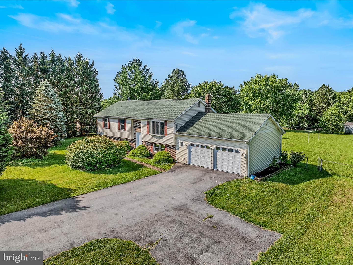 Property Photo: 116 Spur Road WV 25404