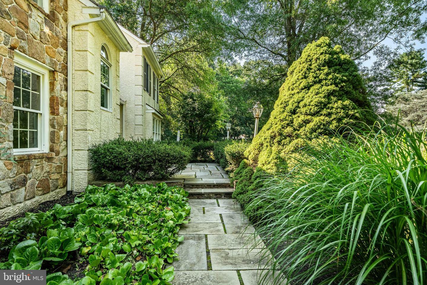Property Photo: 701 Haldane Drive PA 19348