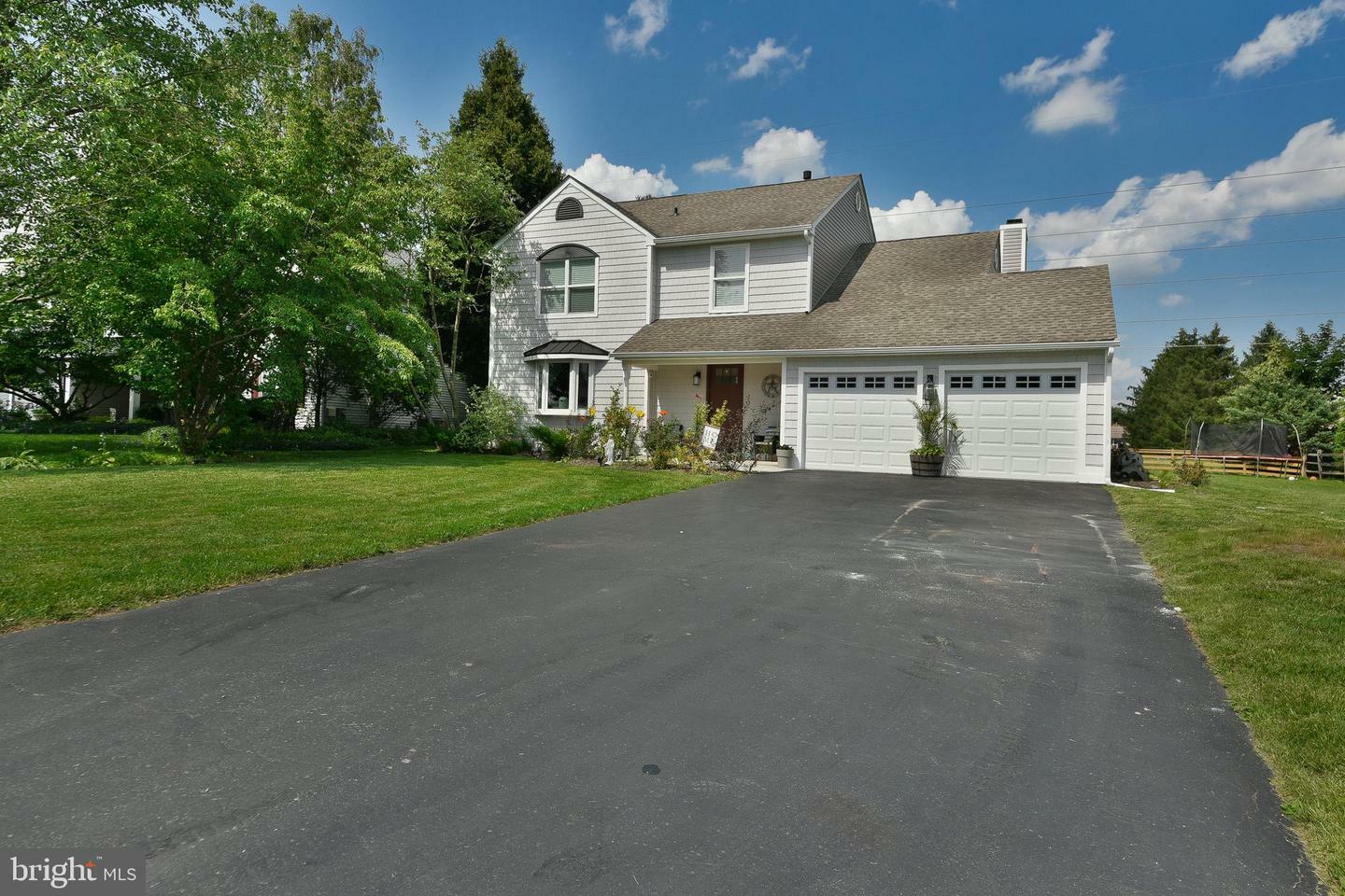 Property Photo:  249 Winchester Drive  PA 19044 