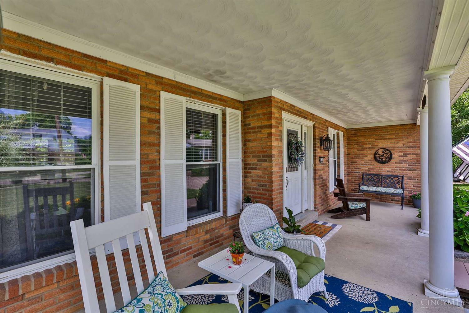 Property Photo: 8338 Ashhollow Drive OH 45247
