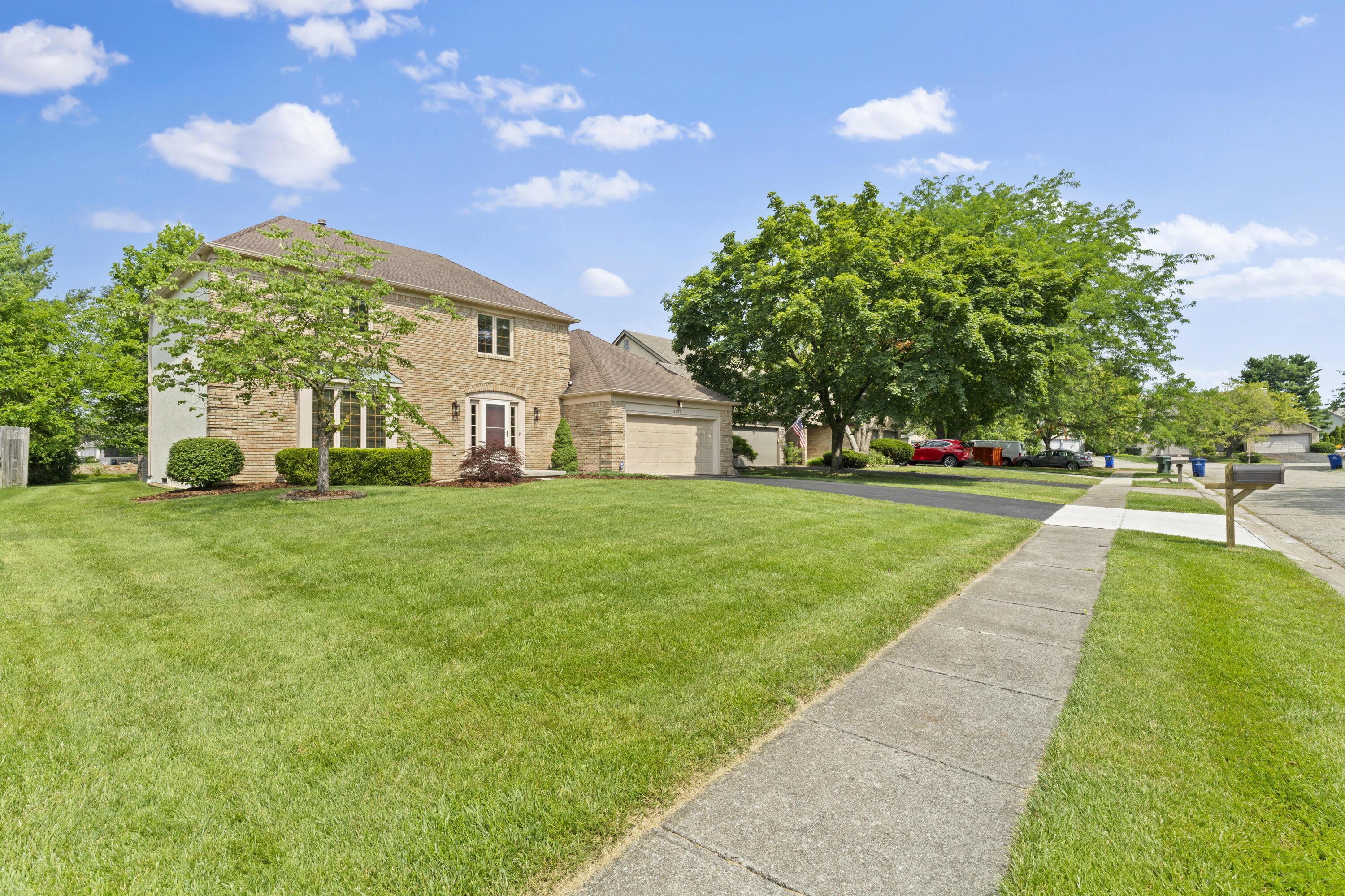 Property Photo: 5227 Brynwood Drive OH 43220