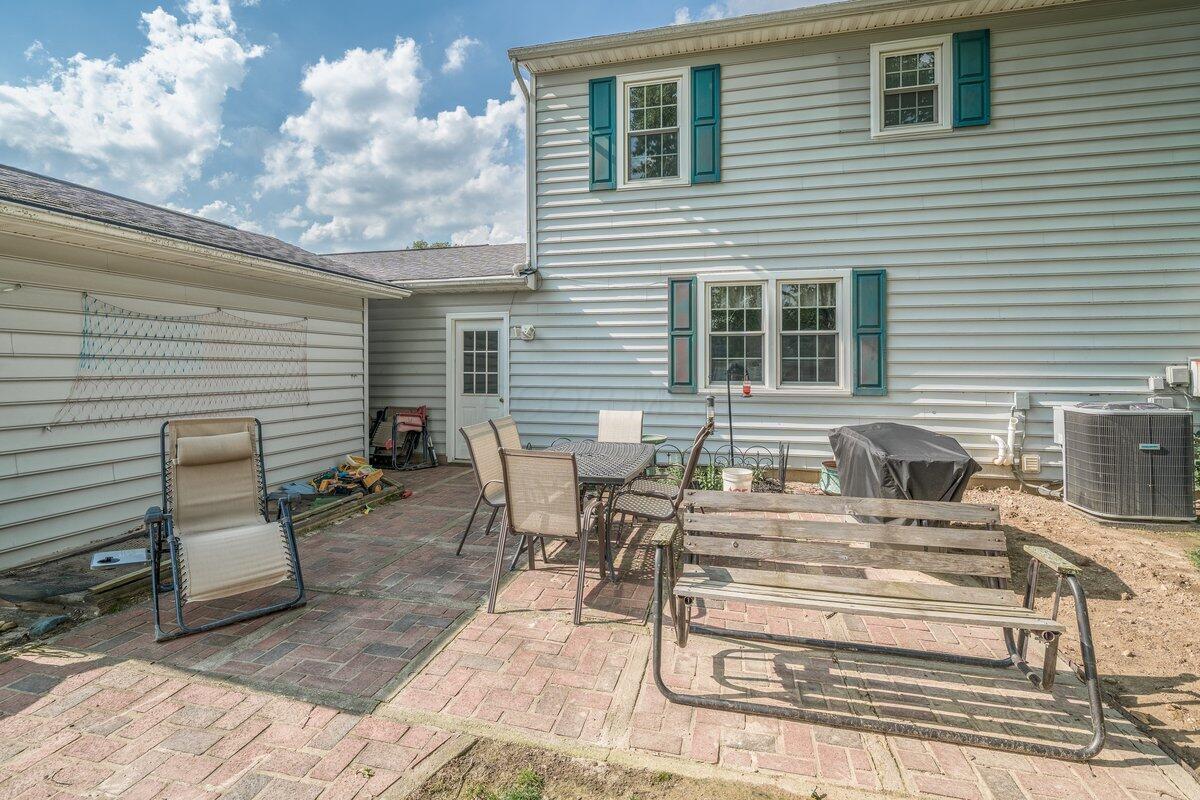 Property Photo:  537 Dunkle Road  OH 43113 