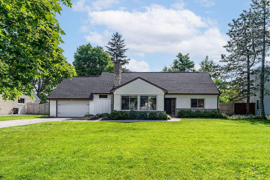Property Photo: 2710 Northwest Boulevard OH 43221
