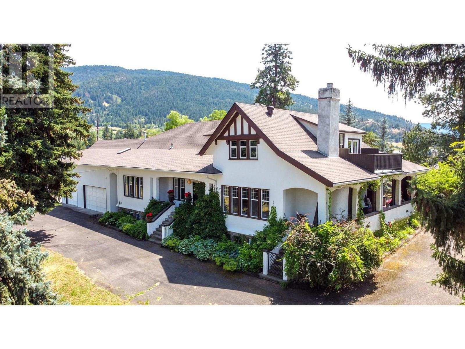 Photo de la propriété: 5482 Silver Star Road BC V1B 3K4