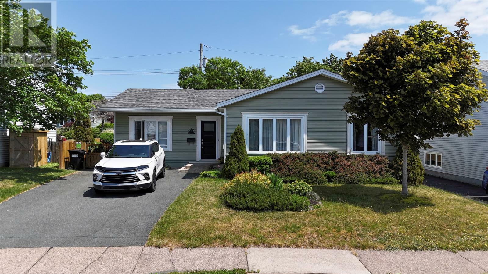 Property Photo: 26 Carmanville Street NL A1E 5K5