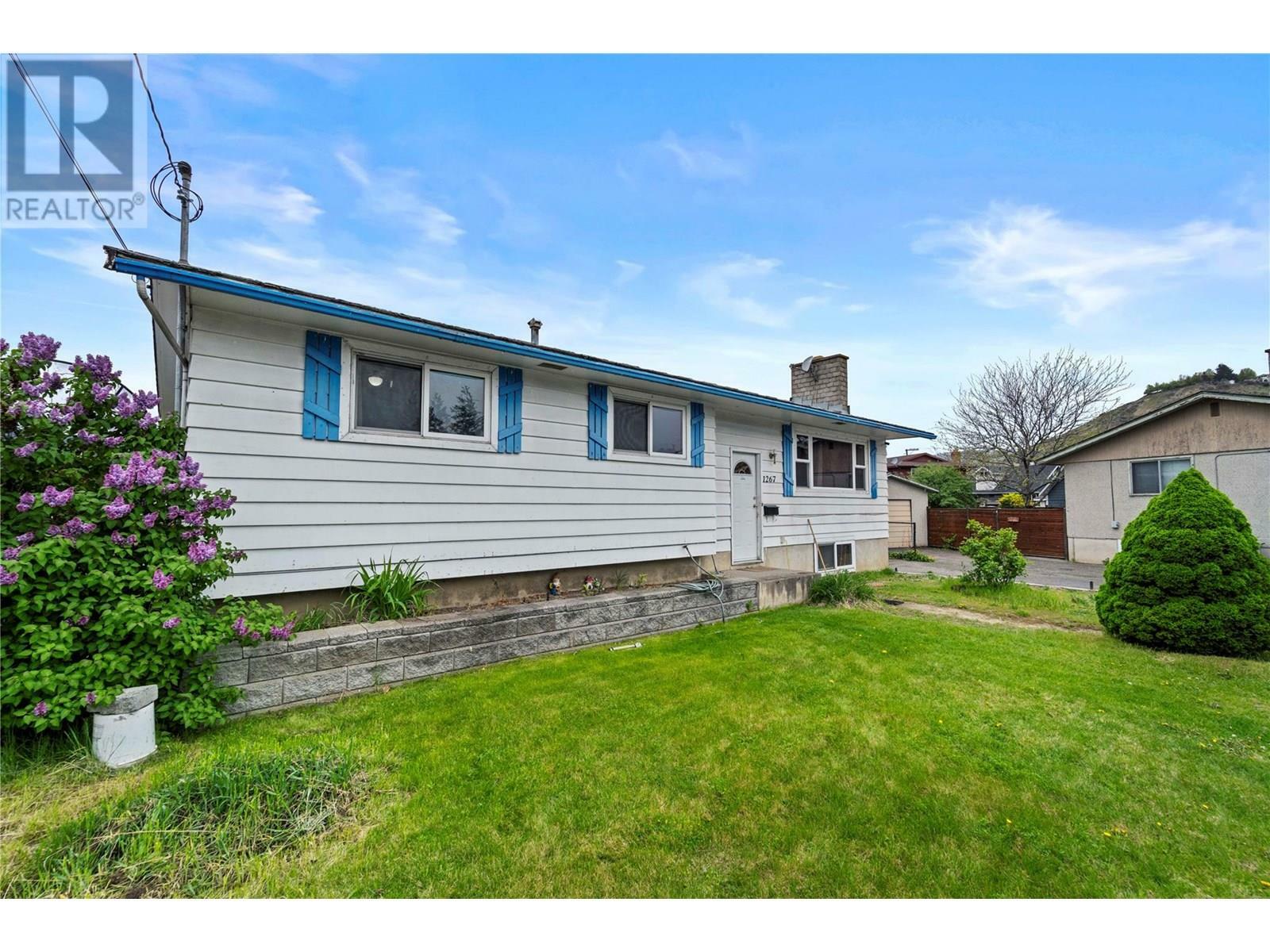 Property Photo:  1267 Creston Place  BC V2B 2Y7 