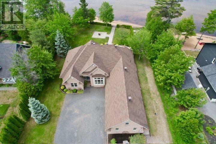 857 Sunnyside Beach Rd  Sault Ste. Marie ON P6A 6K4 photo