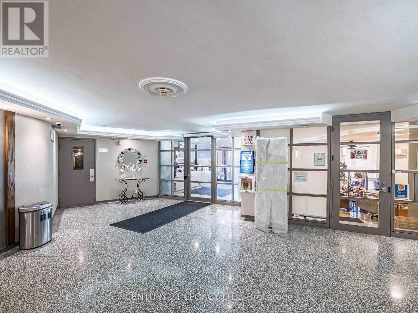 Property Photo:  551 The West Mall 310  ON M9C 1G7 