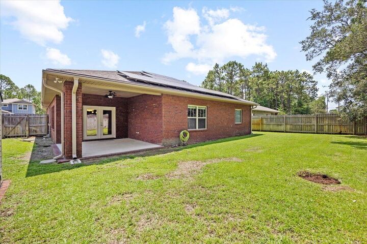 Property Photo:  2539 Tree Feather Court Court  FL 32566 