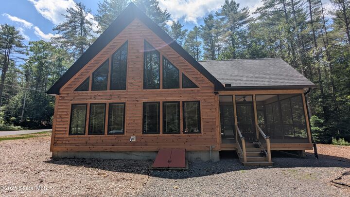 Property Photo:  211 Woods Hollow Road  NY 12078 