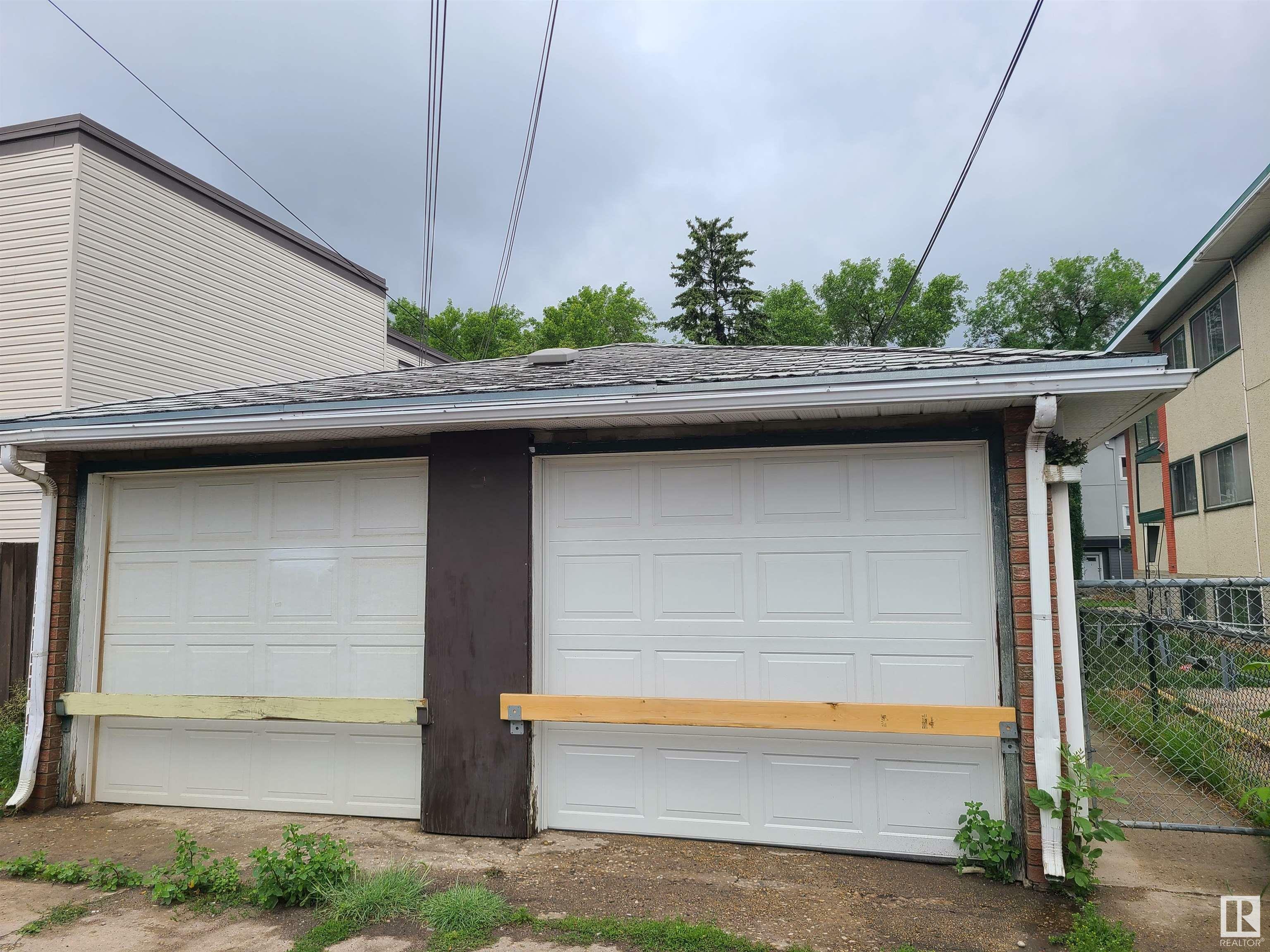 Photo de la propriété: 10115 83 Avenue NW AB T6E 2C5