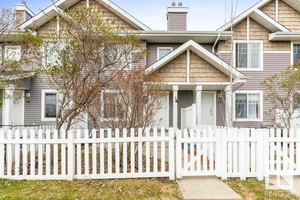 Property Photo: 3075 Trelle Crescent NW 68 AB T6R 3V5