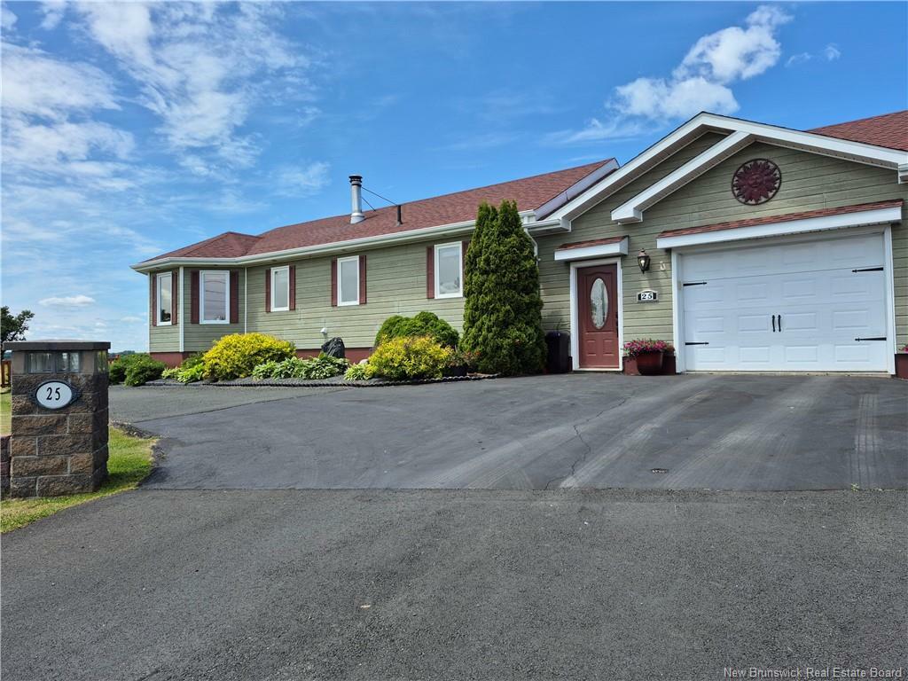 Property Photo: 25 Bayshore Drive NB E2A 6A5