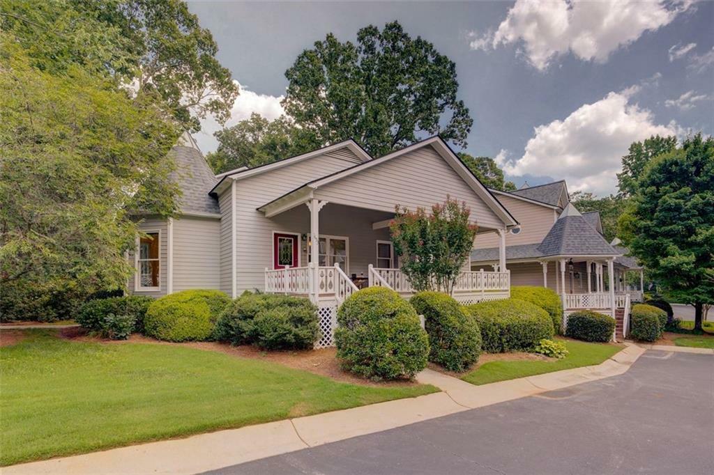 Property Photo: 1453 Cambridge Common GA 30033