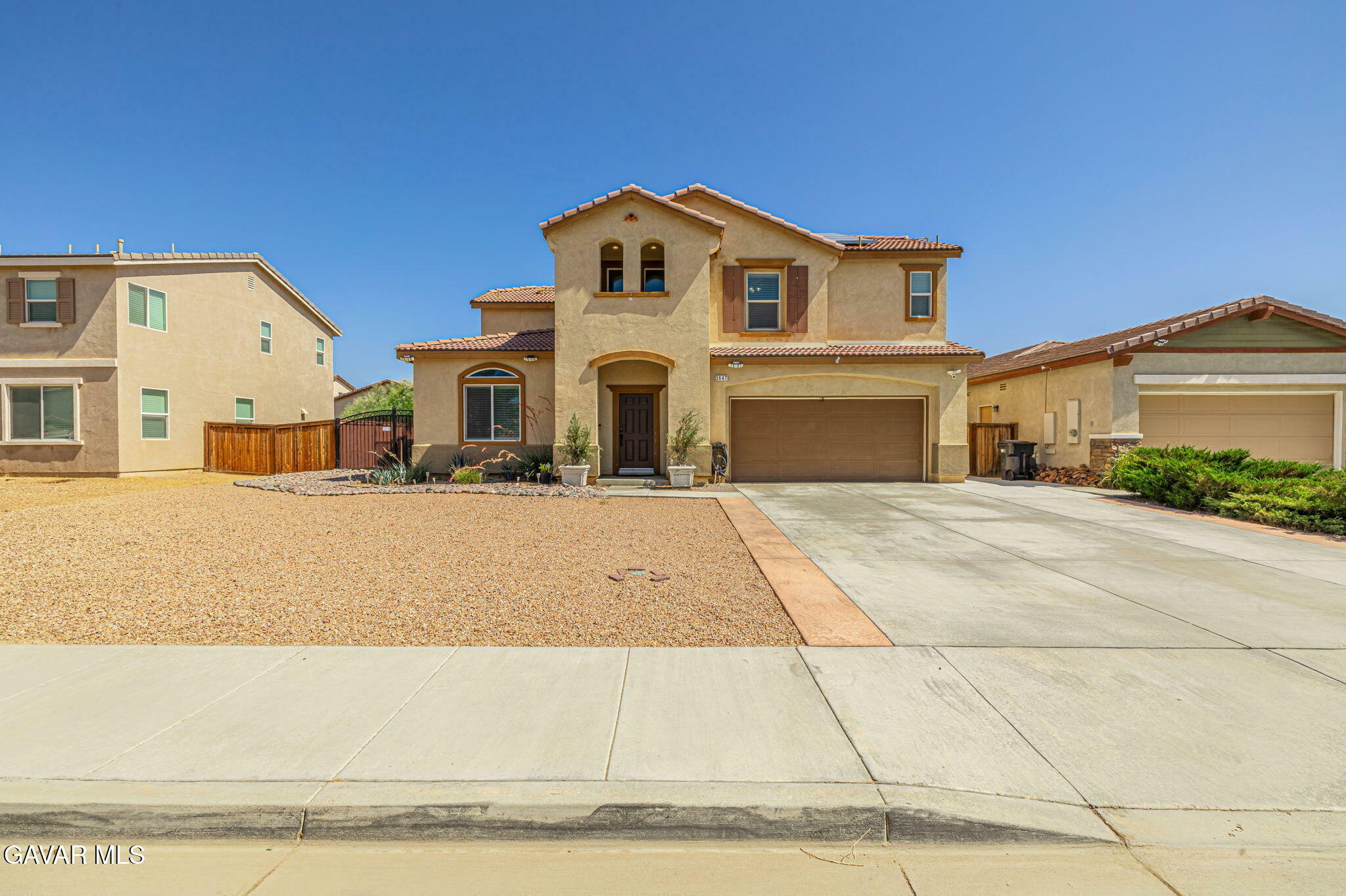 Property Photo:  3647 Monument Hills Avenue  CA 93560 