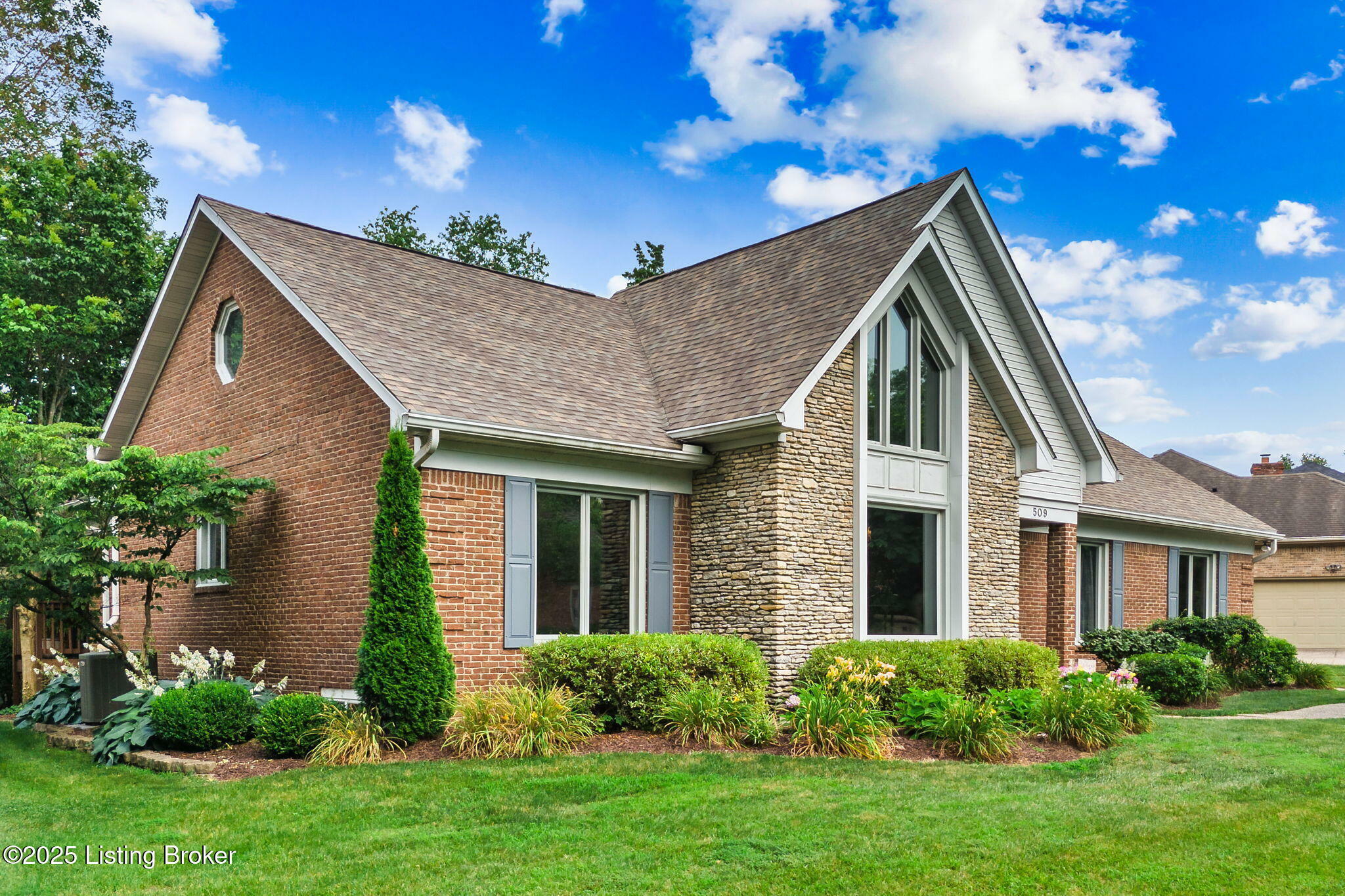 Property Photo: 509 Oak Branch Rd KY 40245