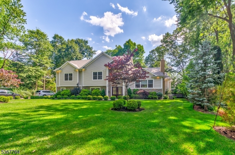 Property Photo: 106 Woodbine Cir NJ 07974