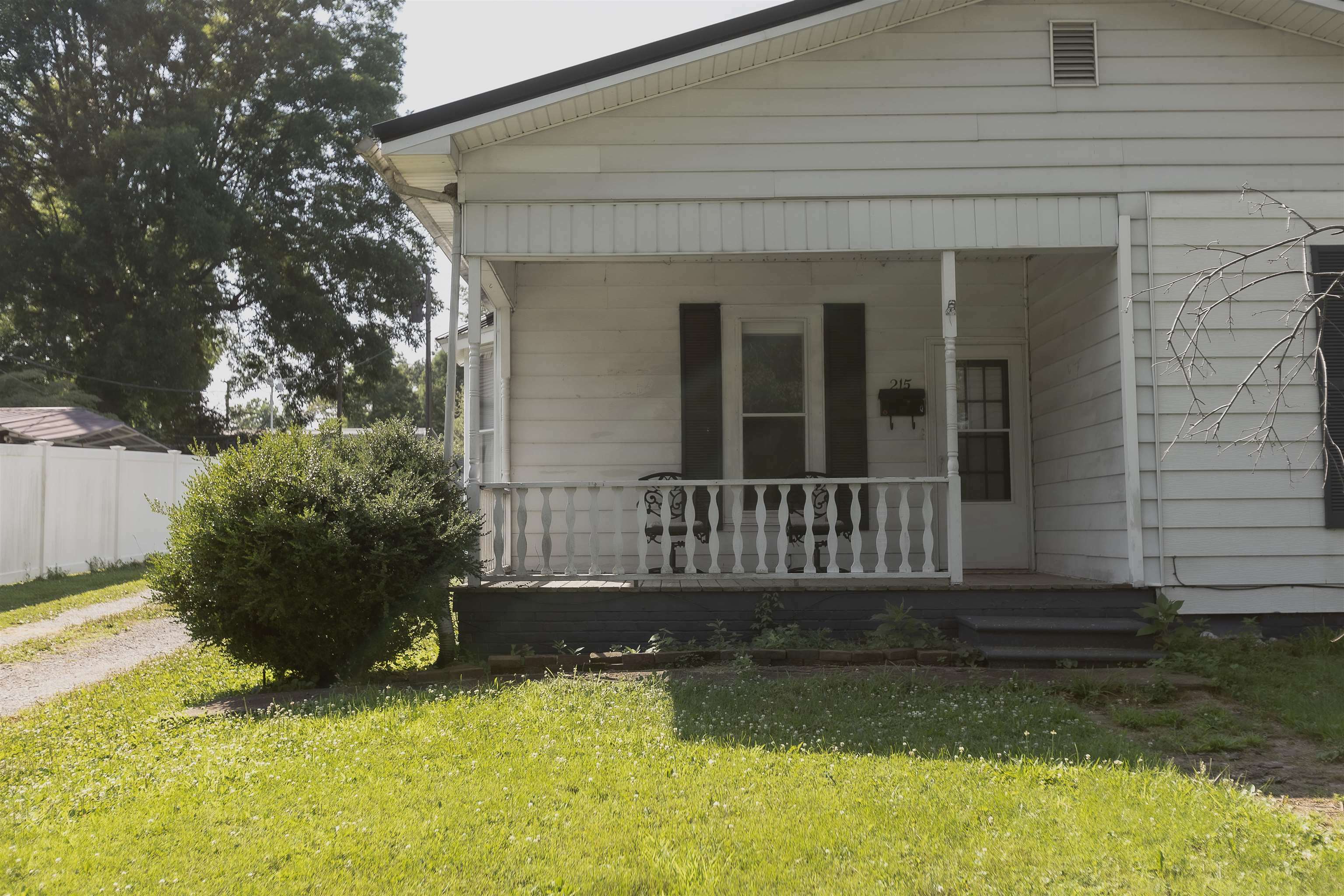 Property Photo: 215 N Mart Street KY 42437