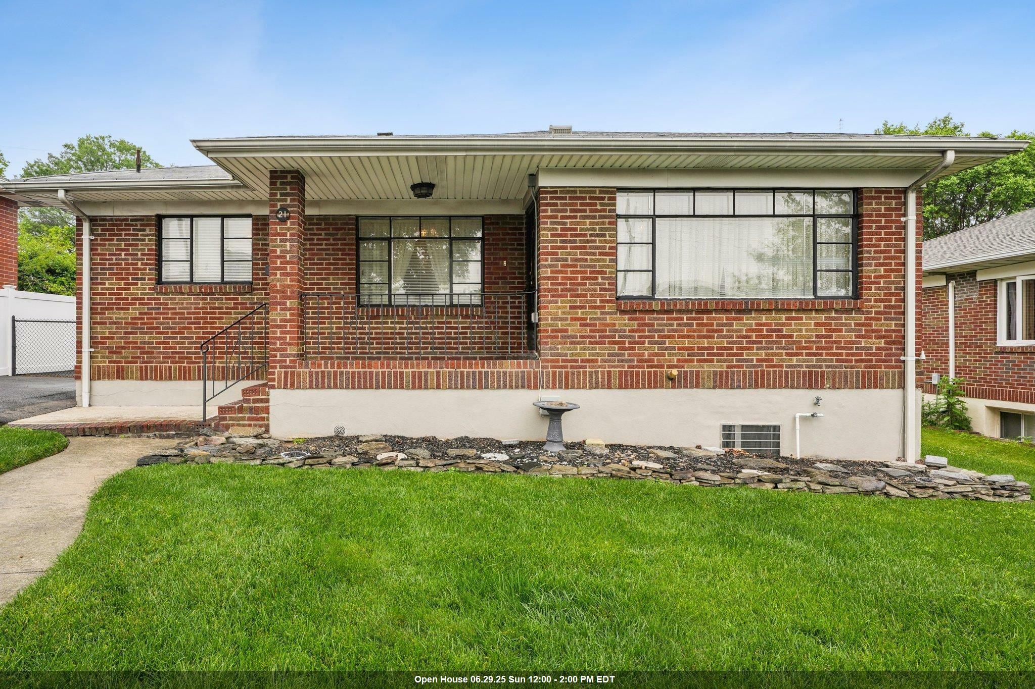 21 Pikeview Terrace  Secaucus NJ 07094 photo