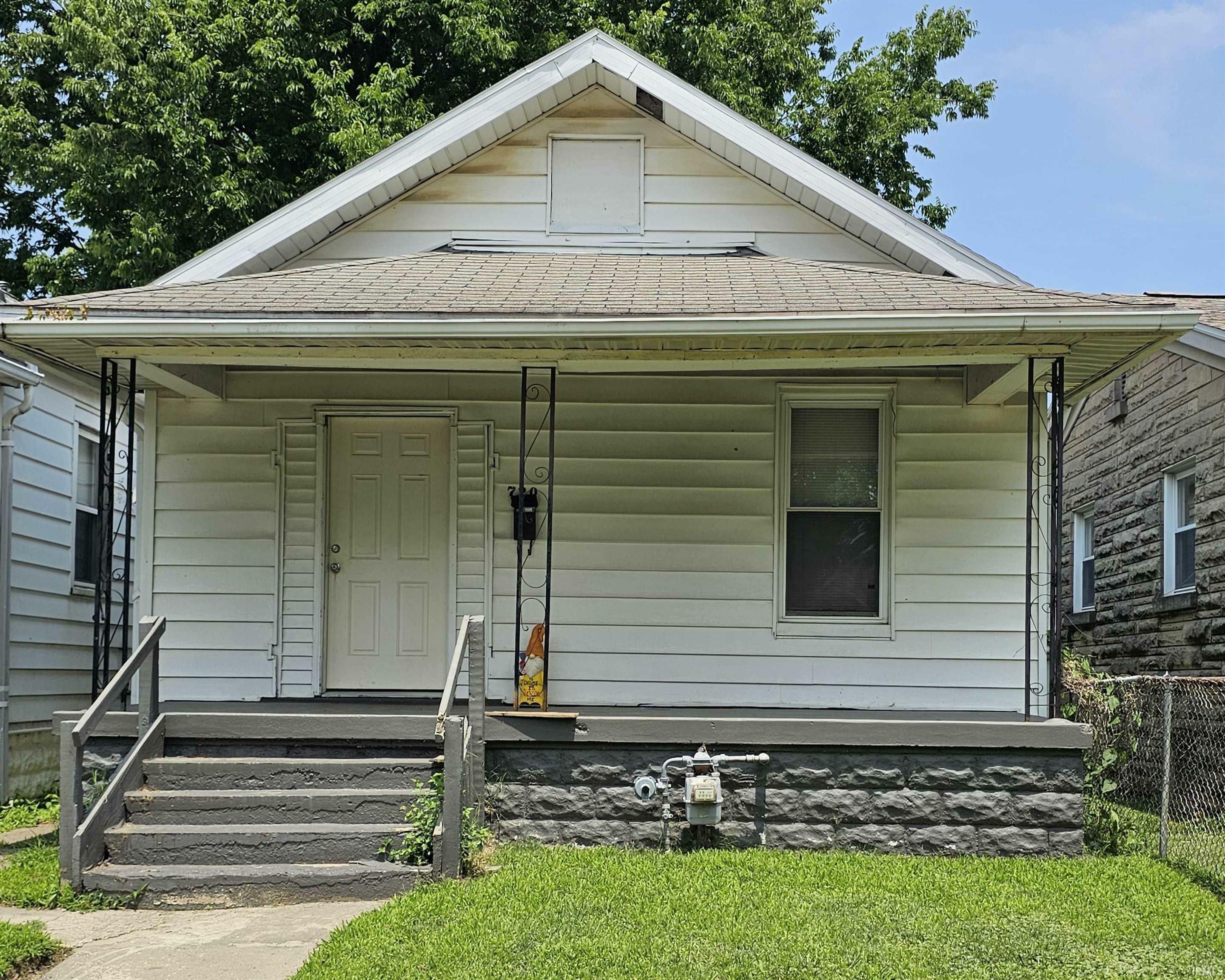 720 E Oregon Street  Evansville IN 47711 photo