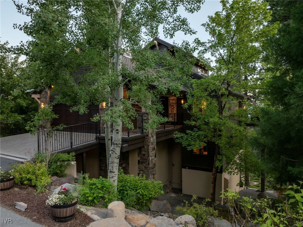 Property Photo: 587 Fallen Leaf Way NV 89451