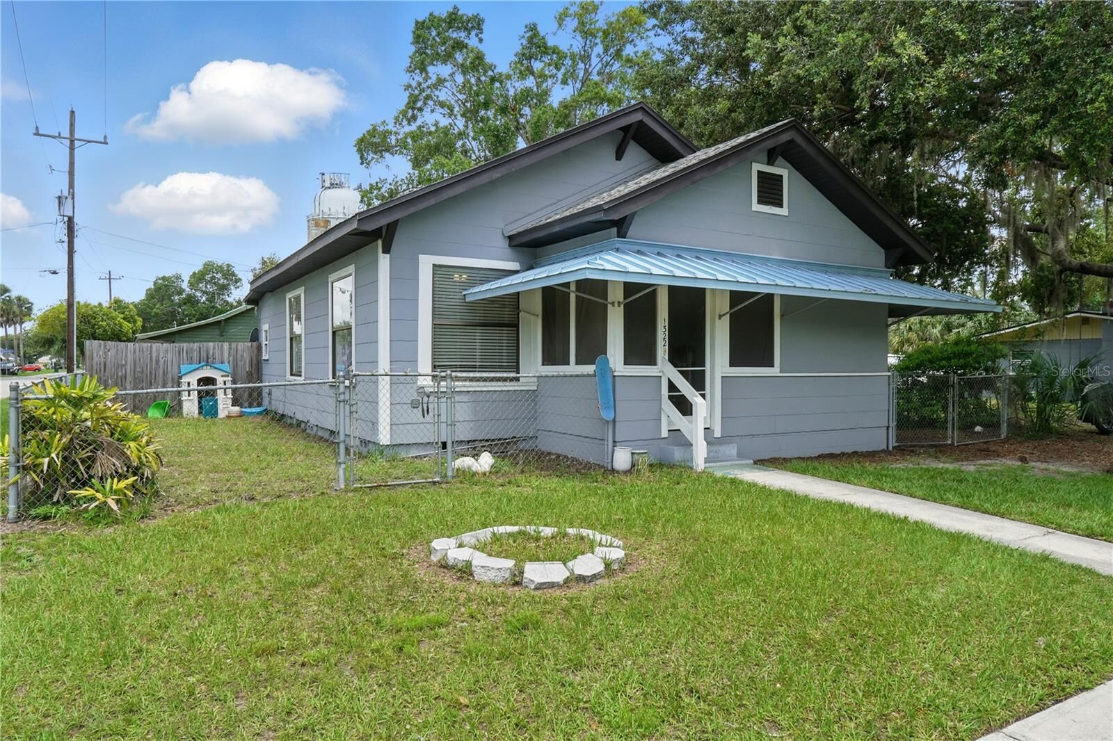 Property Photo:  1322 New York Avenue  FL 34769 