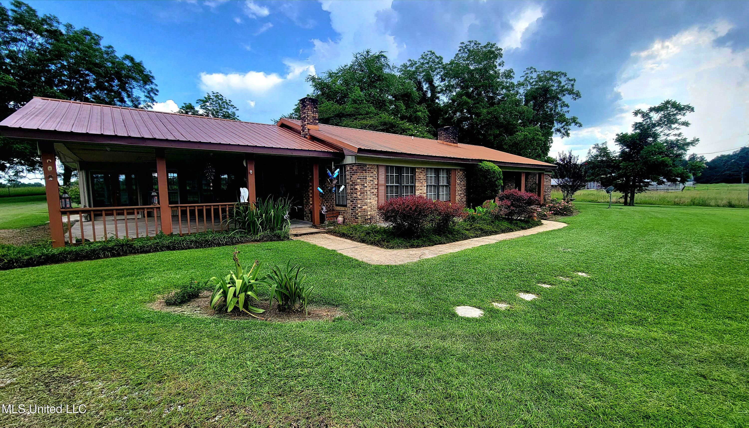 Property Photo: 1197 Old 80 Road MS 39092