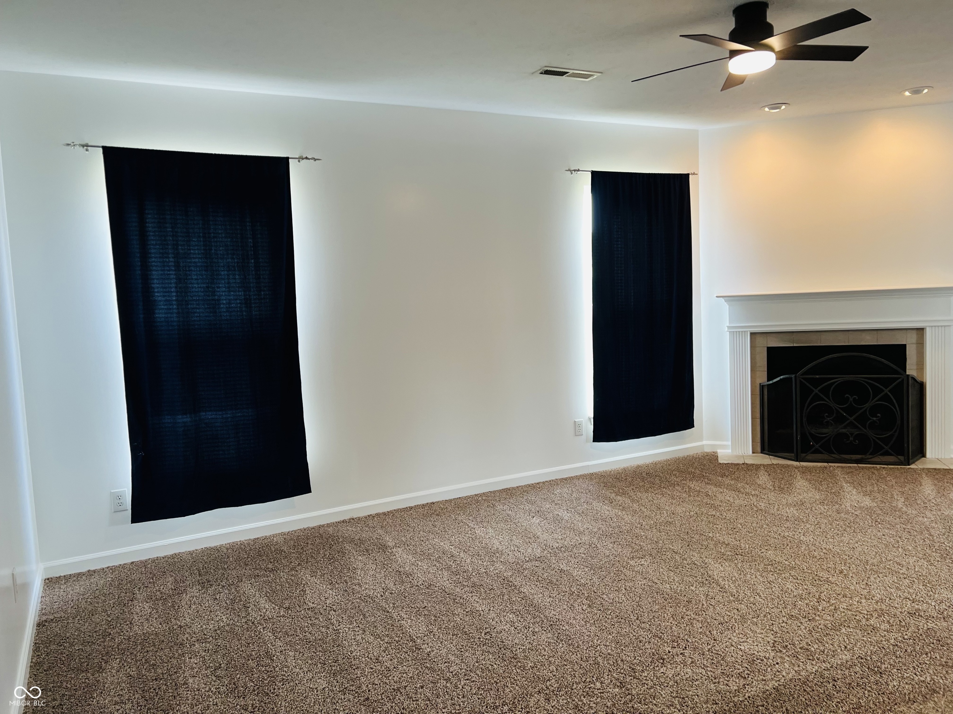 Property Photo: 9987 Rainbow Falls Lane IN 46037