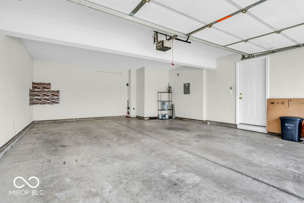 Property Photo:  1139 Fernwood Way  IN 46168 