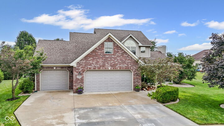 2756 Bluebell Court E  Columbus IN 47201 photo