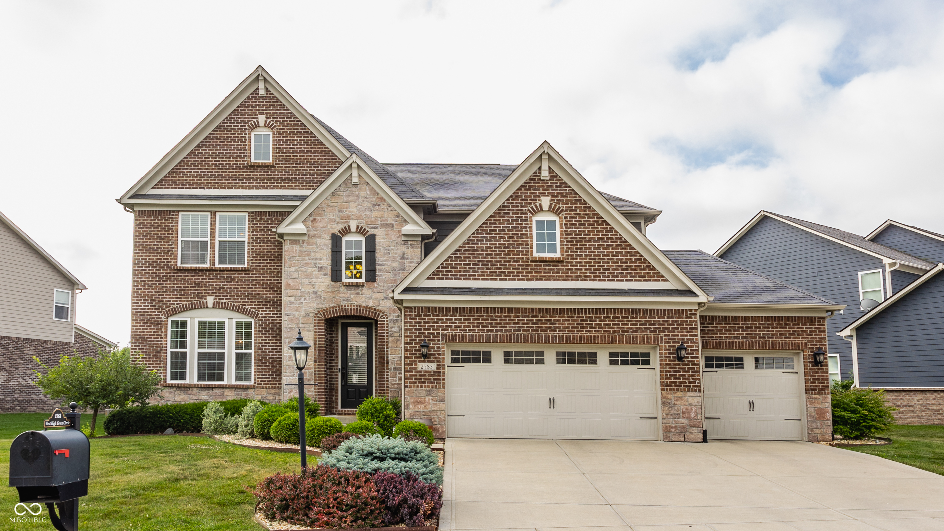 Property Photo: 2783 W High Grove Circle IN 46077