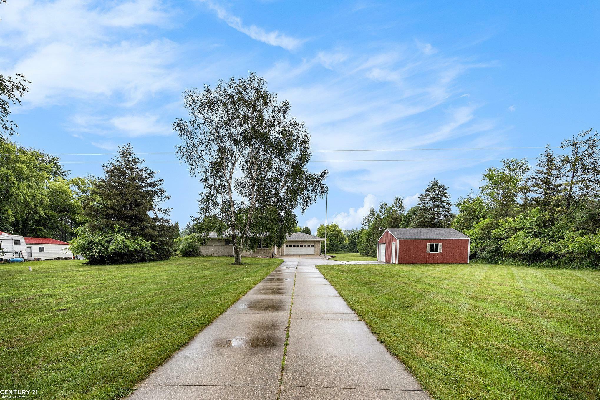 Property Photo: 8877 Marr Road MI 48003