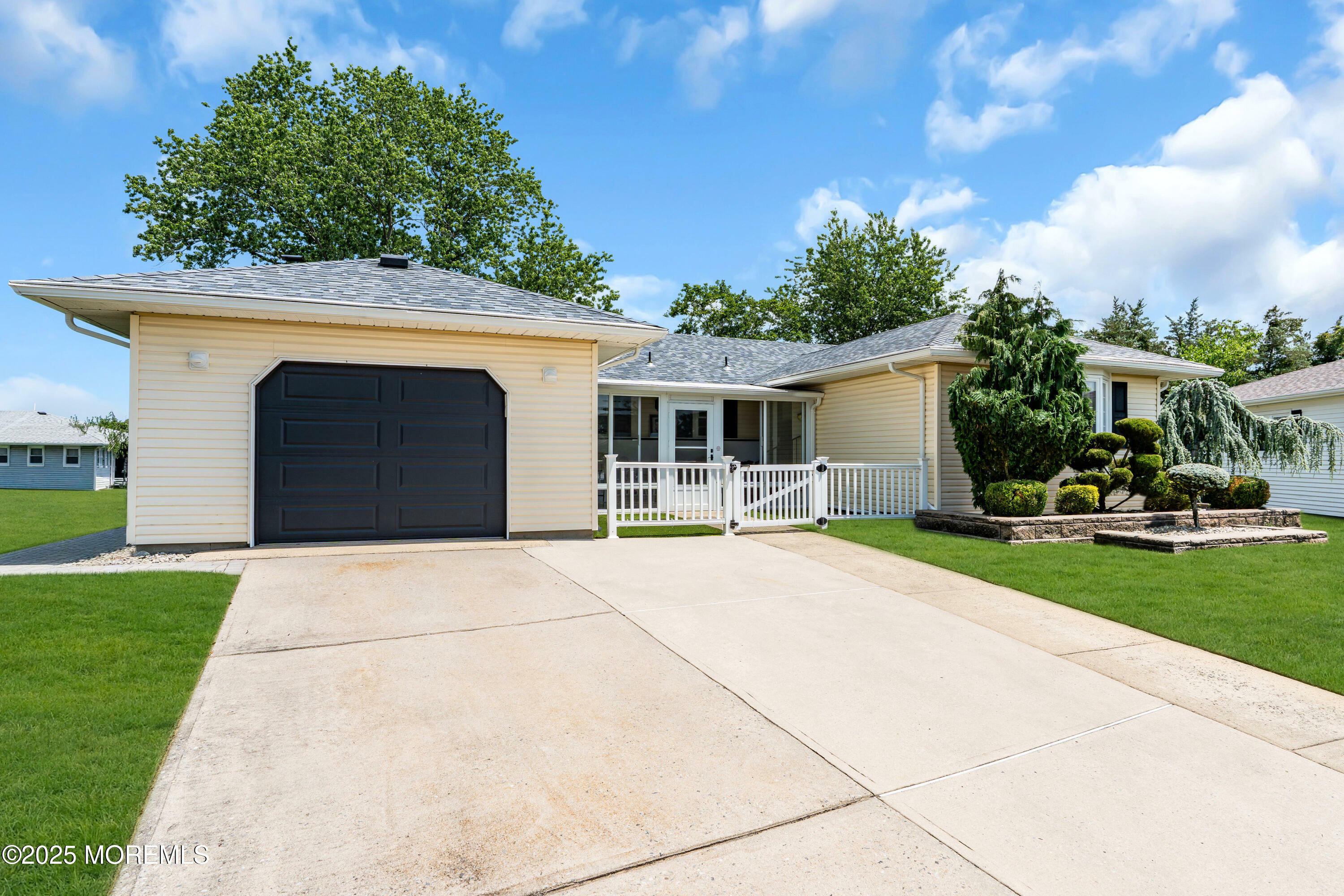 Property Photo: 13 Canaries Court NJ 08757