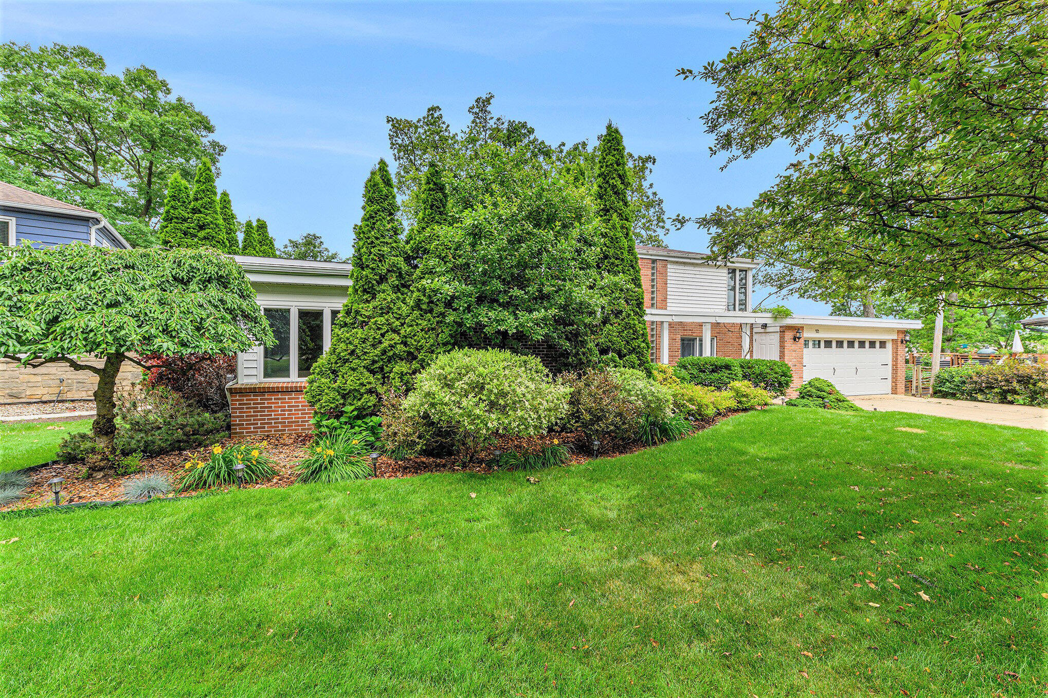 Property Photo: 12 Hiawatha Drive MI 49015