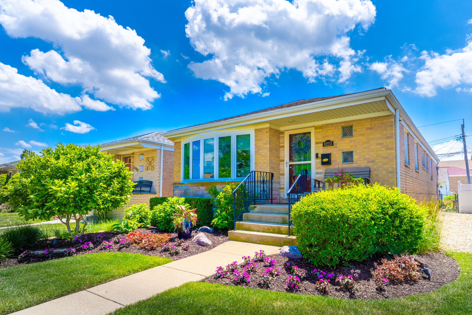 Property Photo:  6223 W 59th Street  IL 60638 