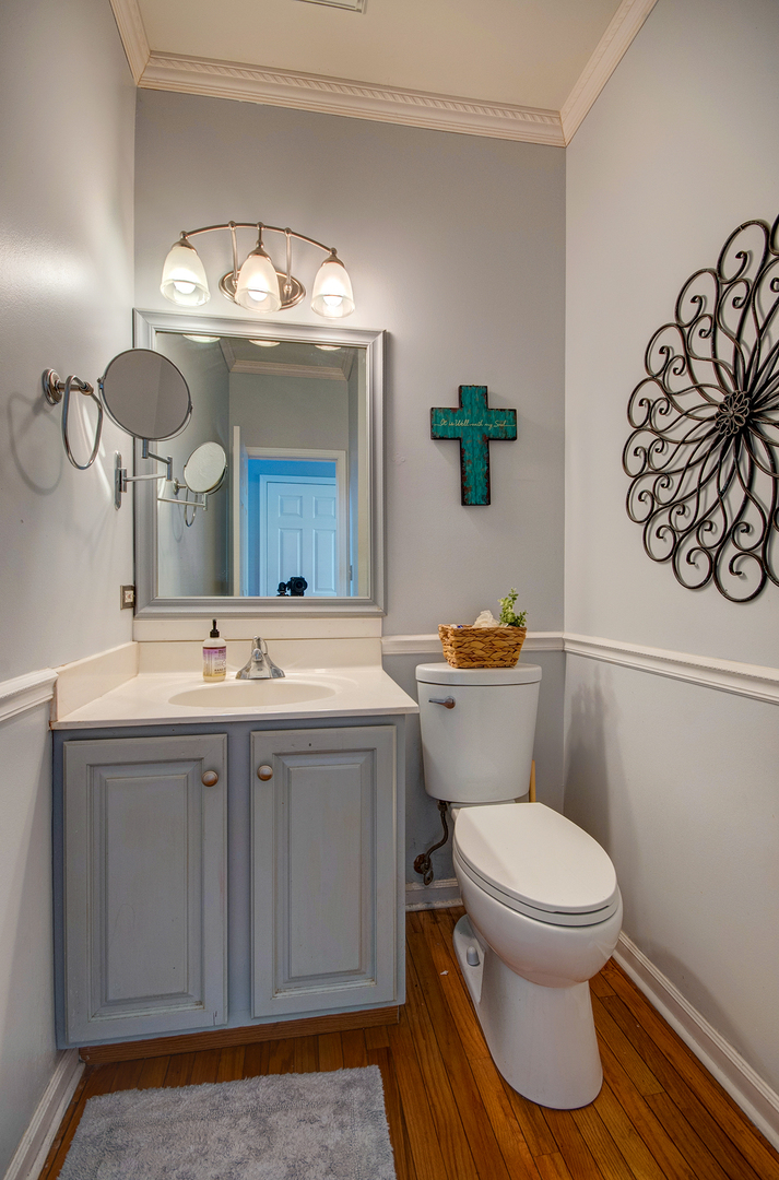 Property Photo: 121 Brookhaven Court IL 60554