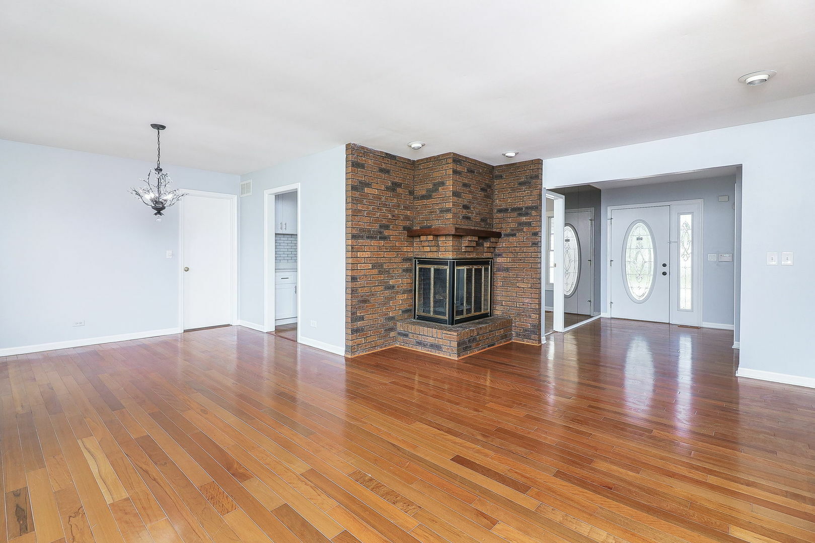 Property Photo: 146 Cheyenne Court IL 60440