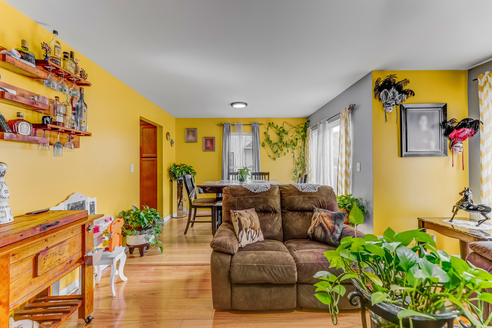 Property Photo: 194 N Smith Street IL 60505