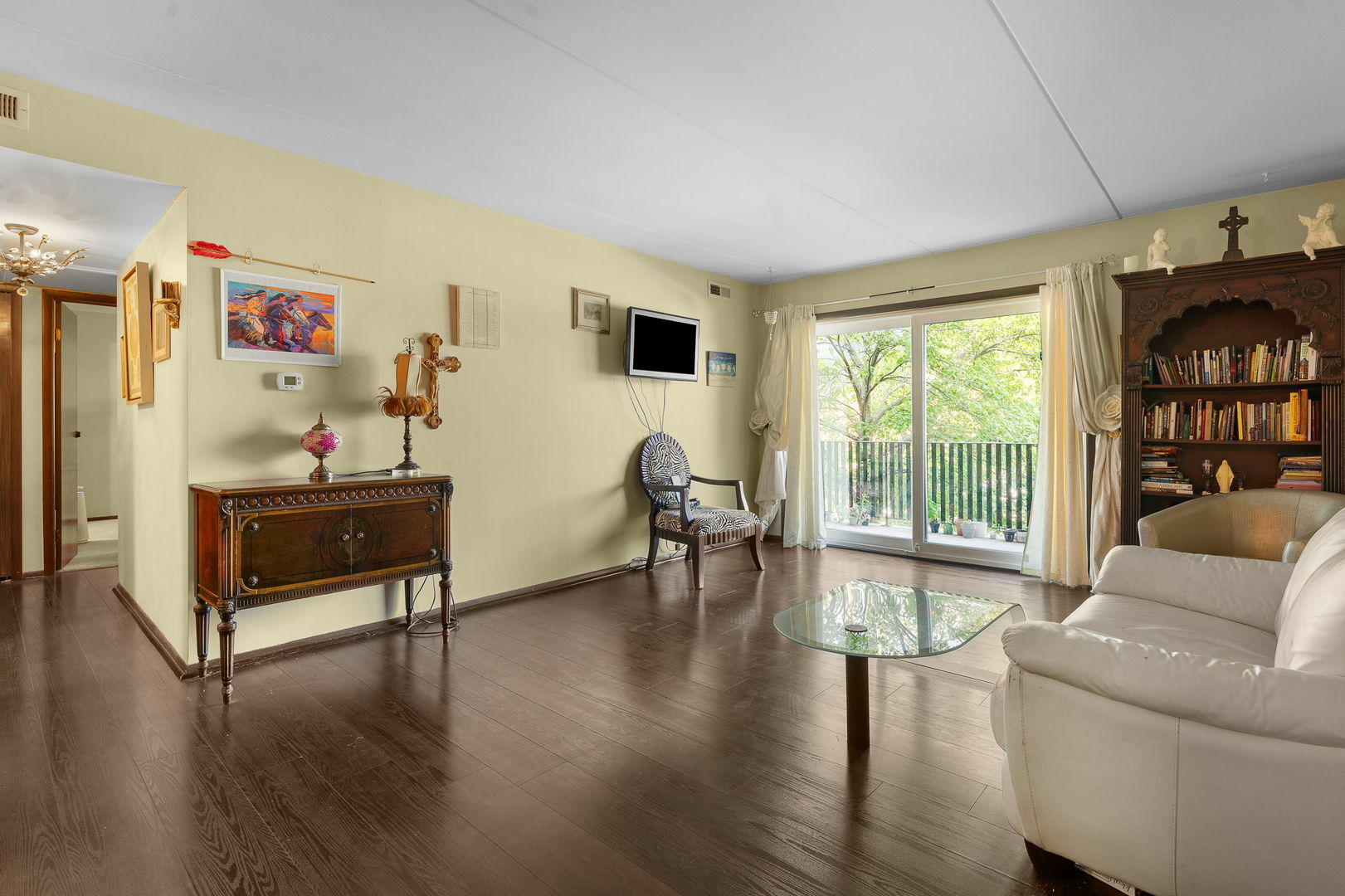 Property Photo:  13911 James Drive 1005  IL 60418 