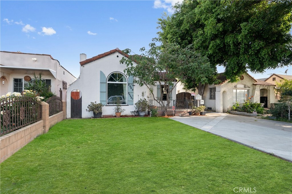 Property Photo: 2668 Hope Street CA 90255
